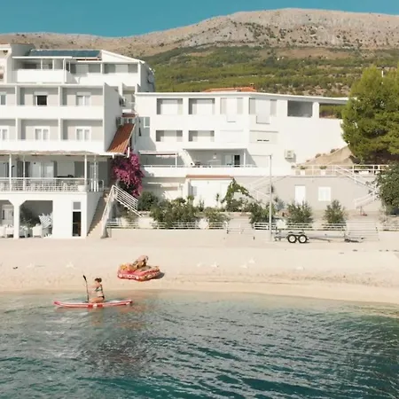 Beach Rooms Podstrana