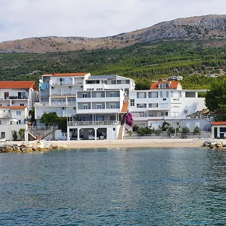 Beach Rooms Podstrana