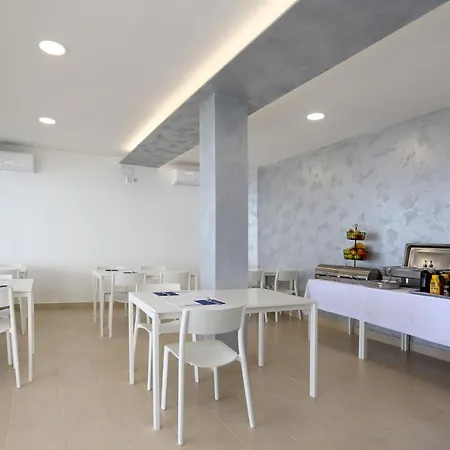 Beach Rooms Bed & Breakfast Podstrana