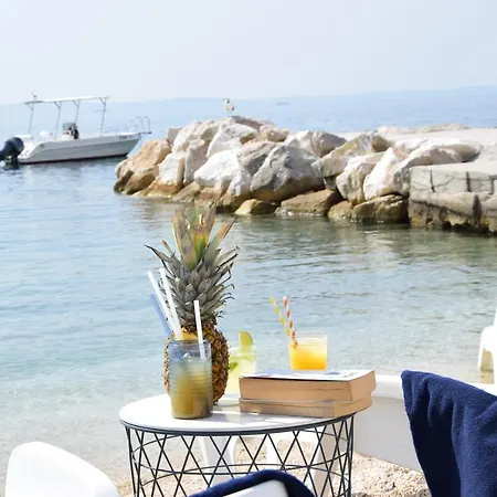 Bed & Breakfast Beach Rooms *