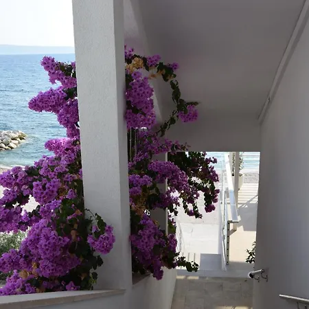 Beach Rooms Frühstückspension Podstrana