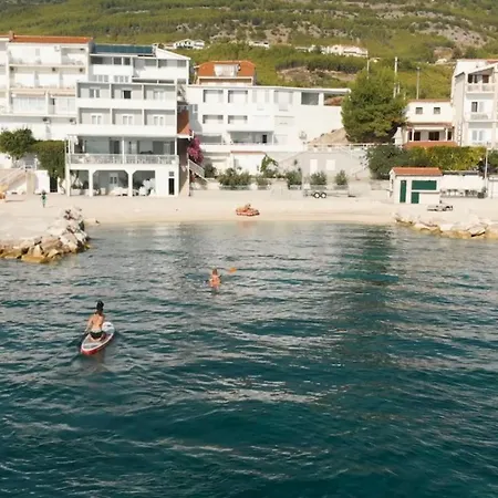Beach Rooms