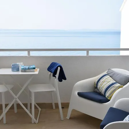 Beach Rooms *