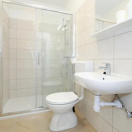 Bed & Breakfast Beach Rooms Podstrana